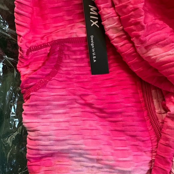 🌺NWT 2 piece jogger suit PINK🌺 - Picture 2 of 5